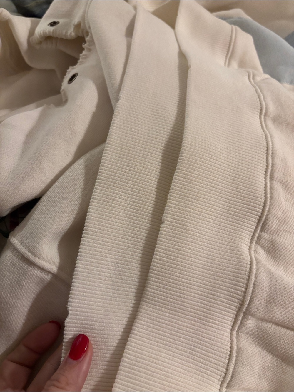 We The Free It’s A Vibe Hoodie with Patches Size Large Ivory Combo RARE - Picture 11 of 12